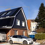 Driftwood - Gemuetlich & Modern, Klimaanlage & Wallbox Inklusive Apartmán Kiel