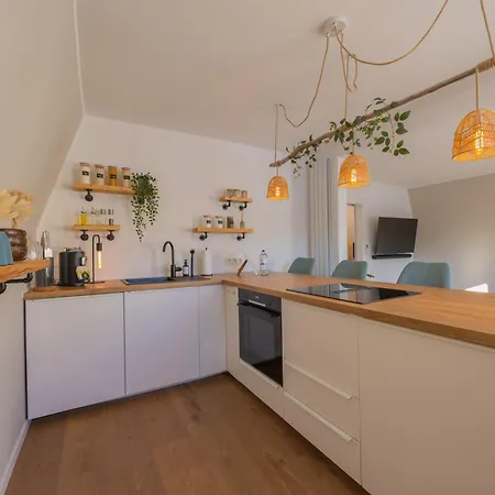 Driftwood - Gemuetlich & Modern, Klimaanlage & Wallbox Inklusive Apartmán *