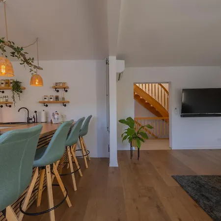 Driftwood - Gemuetlich & Modern, Klimaanlage & Wallbox Inklusive Kiel